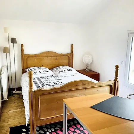 Spacieuse A Prailles-la Couarde Avec Piscine Privee 100 M² ! * La Couarde