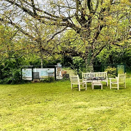 Spacieuse A Prailles-la Couarde Avec Piscine Privee 100 M² ! *