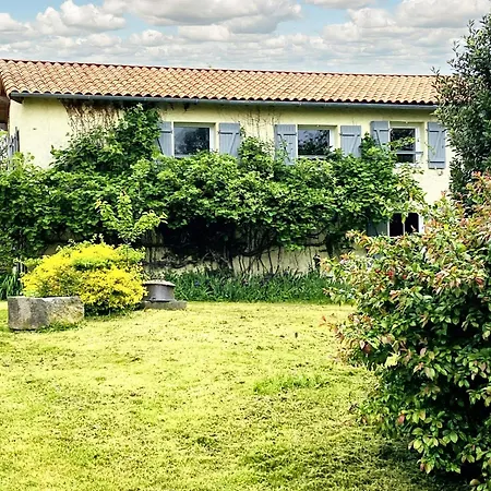 Vila Spacieuse A Prailles-la Couarde Avec Piscine Privee 100 M² !