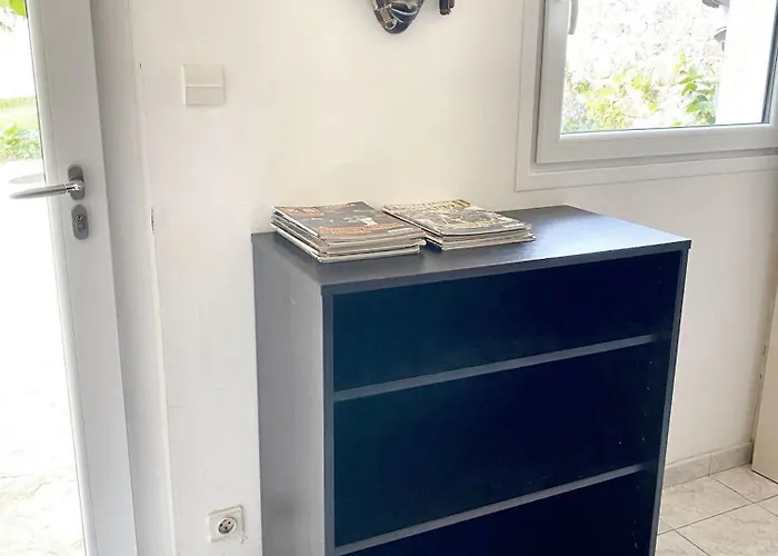 Spacieuse à Prailles-la Couarde Avec Piscine Privée 100 M² ! Villa