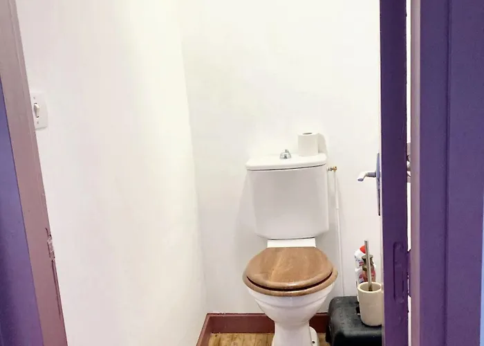 Spacieuse à Prailles-la Couarde Avec Piscine Privée 100 M² !