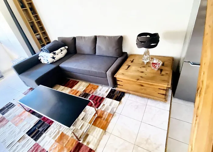 Spacieuse à Prailles-la Couarde Avec Piscine Privée 100 M² ! Villa La Couarde